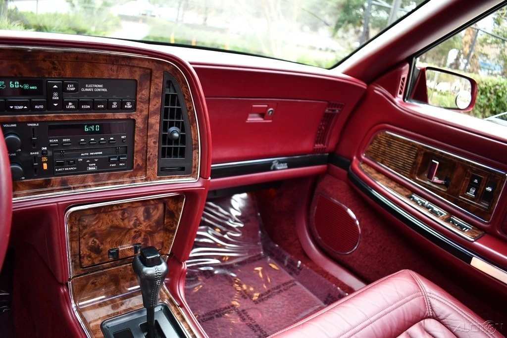 1990 Buick Riviera 4th-7th Gen - Image 17 of 21