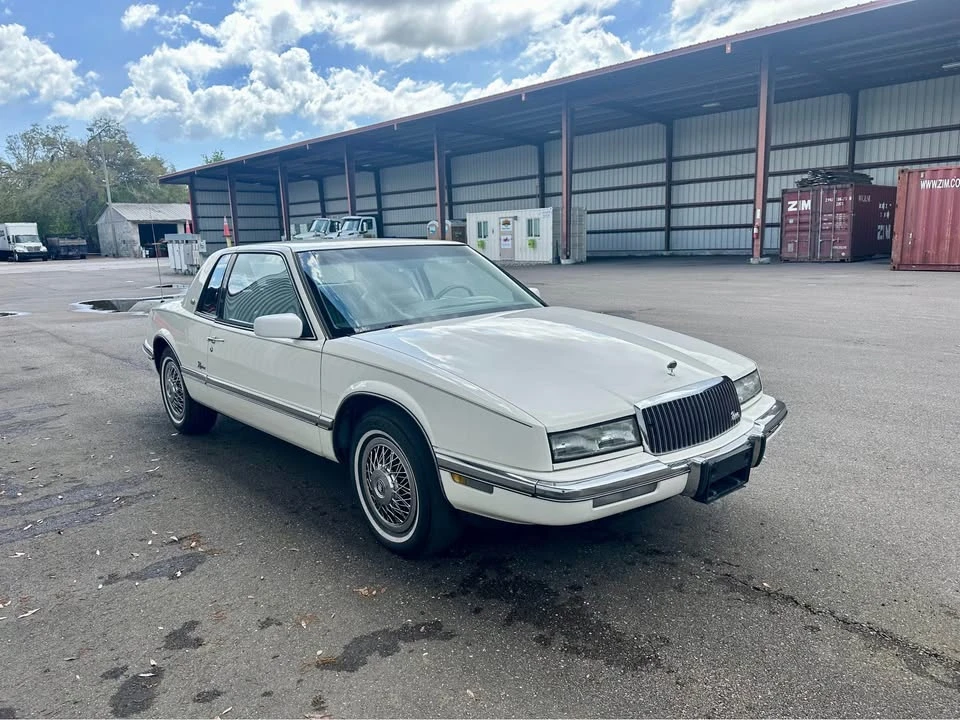 1990 Buick Riviera 4th-7th Gen - Image 2 of 20