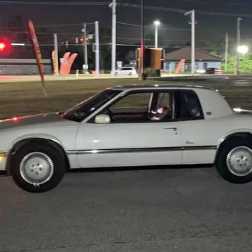 1990 Buick Riviera Coupe 2D