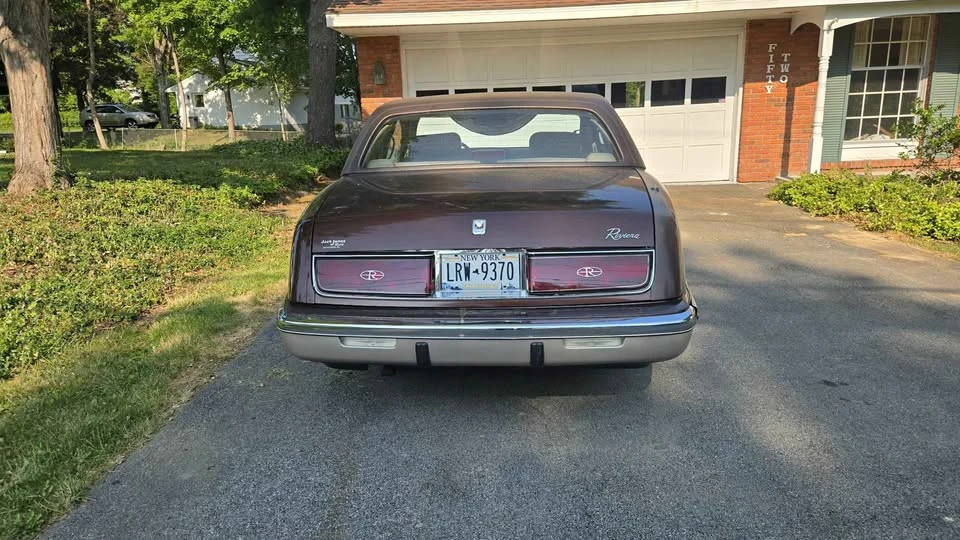 1990 Buick Riviera 4th-7th Gen - Image 5 of 13