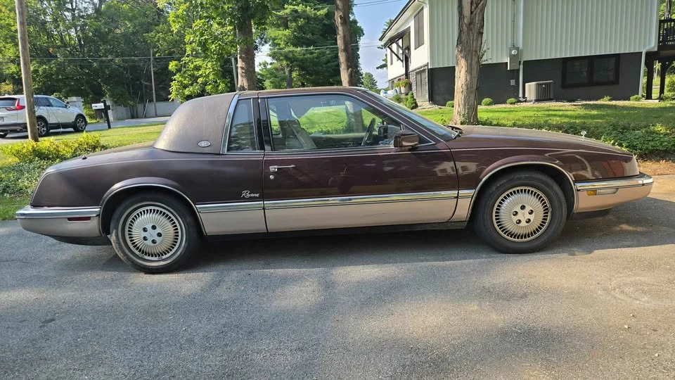 1990 Buick Riviera 4th-7th Gen - Image 3 of 13