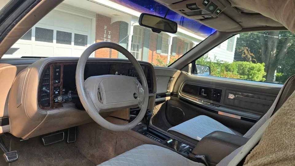 1990 Buick Riviera 4th-7th Gen - Image 8 of 13