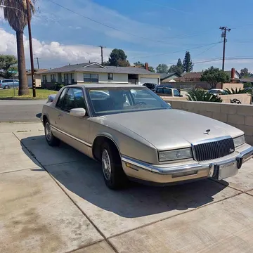 1990 Buick Riviera Coupe 2D