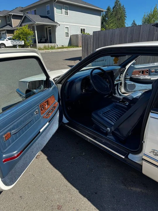 1990 Buick Riviera 4th-7th Gen - Image 8 of 10