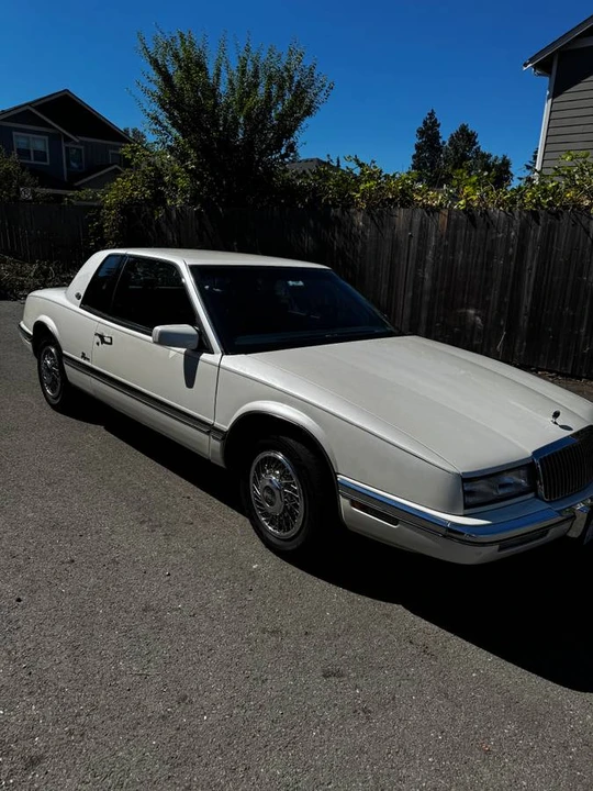 1990 Buick Riviera 4th-7th Gen - Image 7 of 10