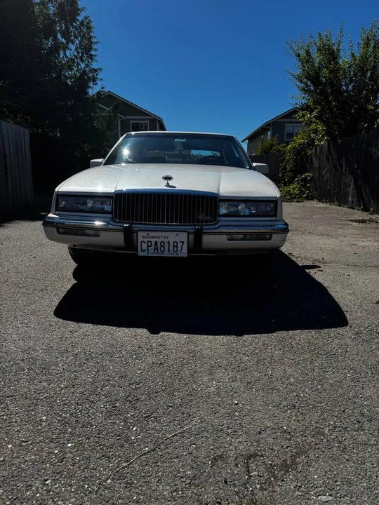 1990 Buick Riviera 4th-7th Gen - Image 6 of 10