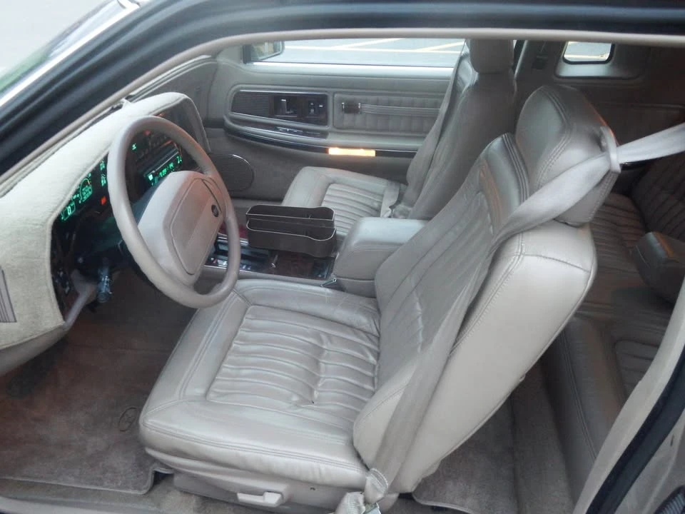 1990 Buick Riviera 4th-7th Gen - Image 10 of 13
