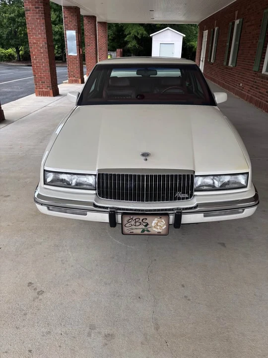 1990 Buick Riviera 4th-7th Gen - Image 2 of 12