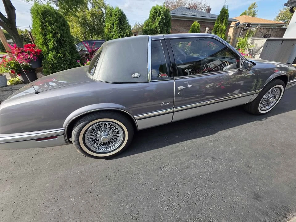1990 Buick Riviera 4th-7th Gen - Image 2 of 9