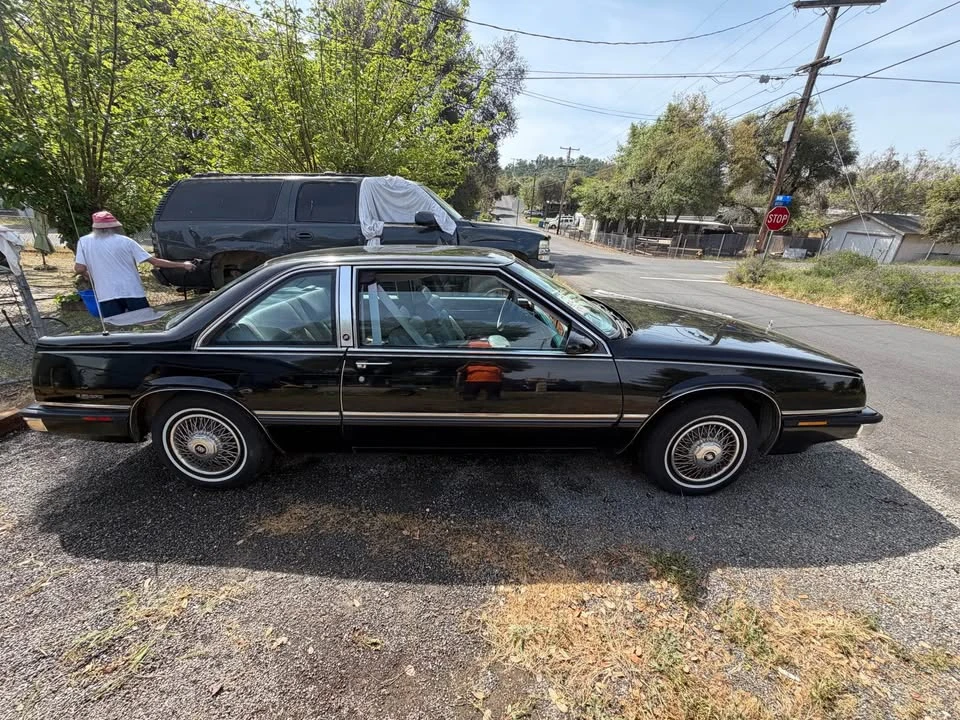 1990 Buick LeSabre - Image 7 of 10
