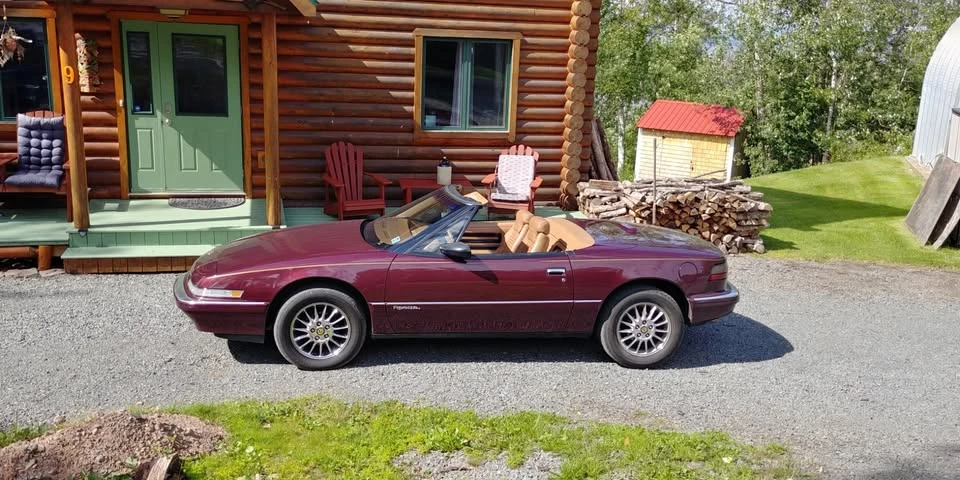 1990 Buick Reatta - Image 2 of 3