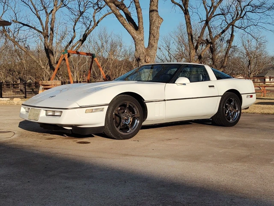 1990 Chevrolet Corvette C4 - Image 3 of 19