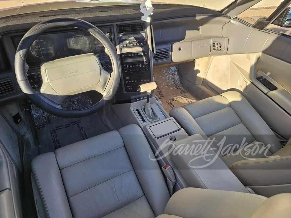 1990 Cadillac Allante - Image 4 of 19