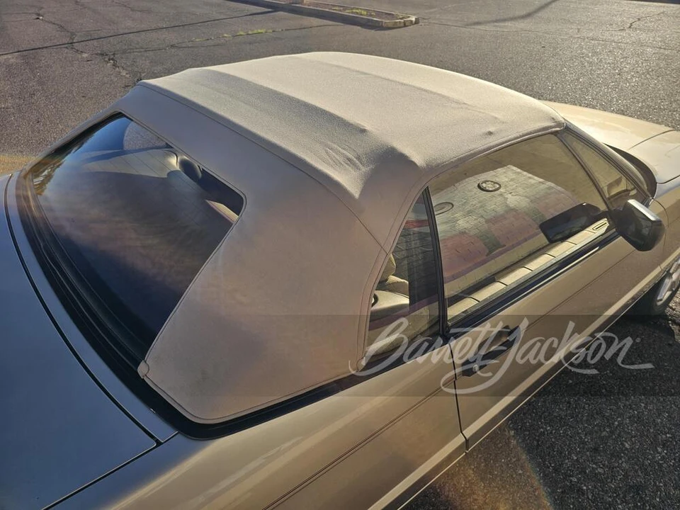 1990 Cadillac Allante - Image 19 of 19