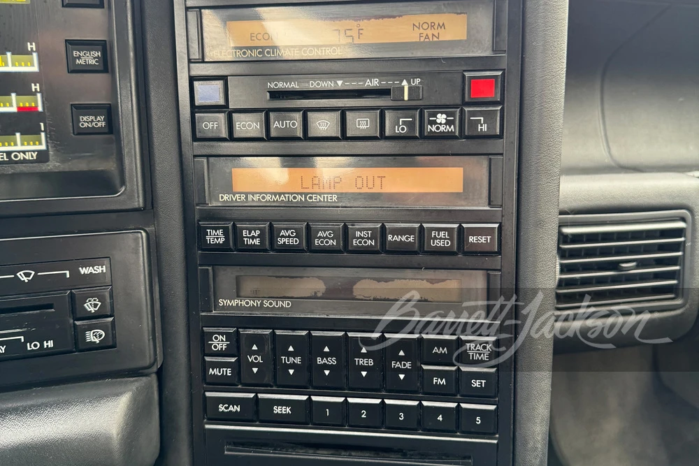 1990 Cadillac Allante - Image 6 of 10