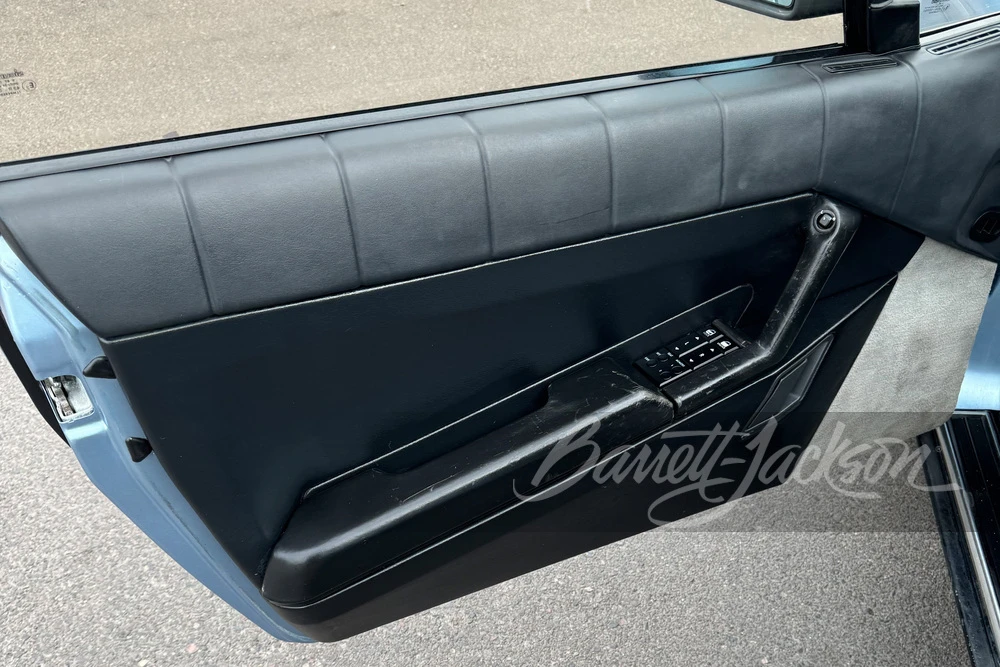 1990 Cadillac Allante - Image 7 of 10