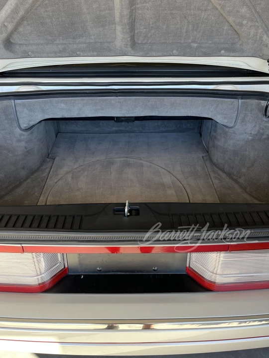 1990 Cadillac Allante - Image 23 of 31