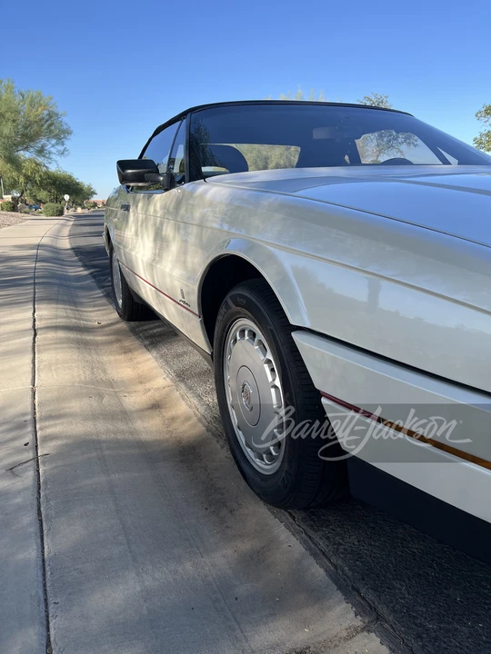 1990 Cadillac Allante - Image 12 of 31