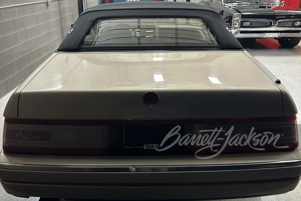 1990 Cadillac Allante - Image 9 of 18