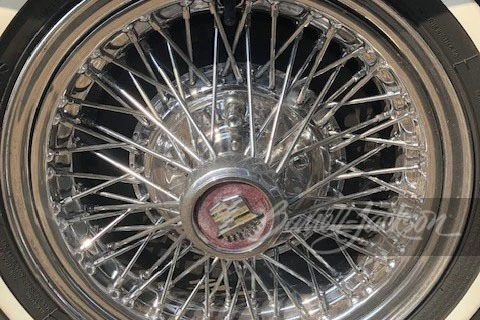 1990 Cadillac Brougham - Image 8 of 13