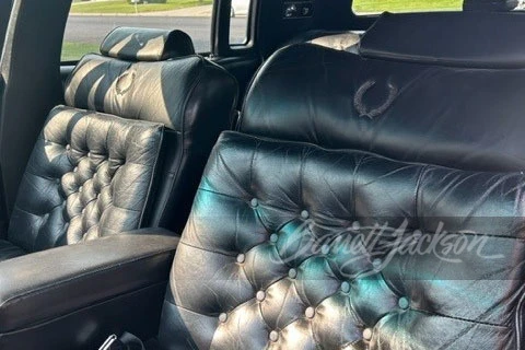 1990 Cadillac Brougham - Image 11 of 13