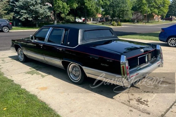 1990 Cadillac Brougham - Image 12 of 13