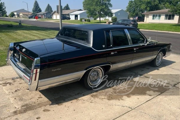 1990 Cadillac Brougham - Image 13 of 13