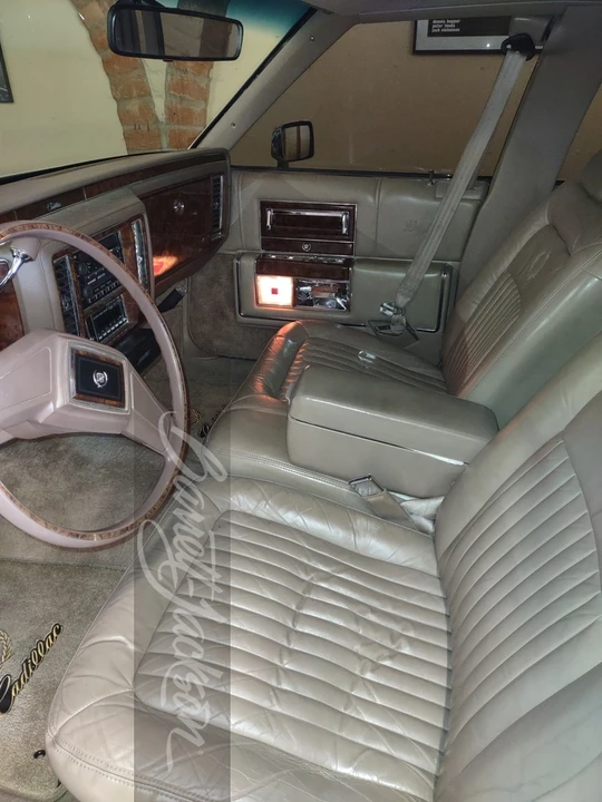 1990 Cadillac Brougham - Image 8 of 27