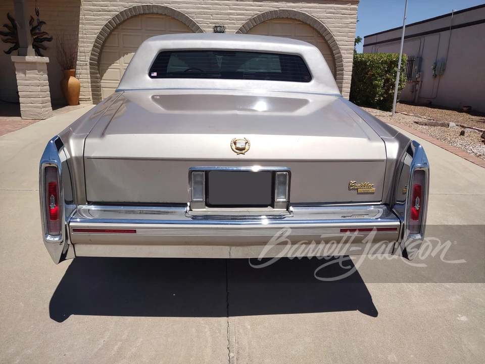 1990 Cadillac Brougham - Image 5 of 27