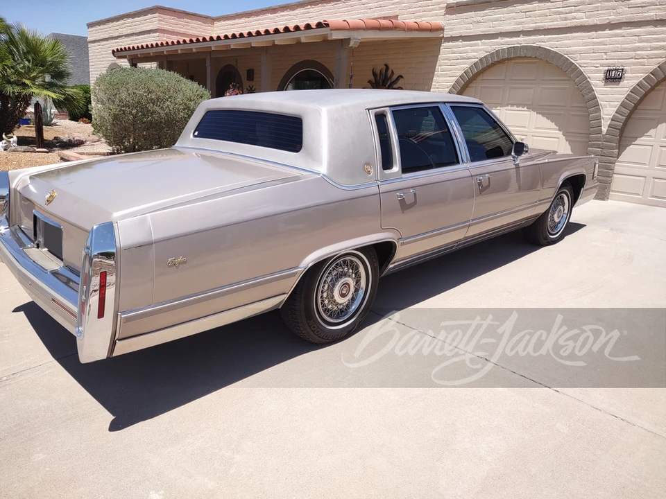 1990 Cadillac Brougham - Image 6 of 27