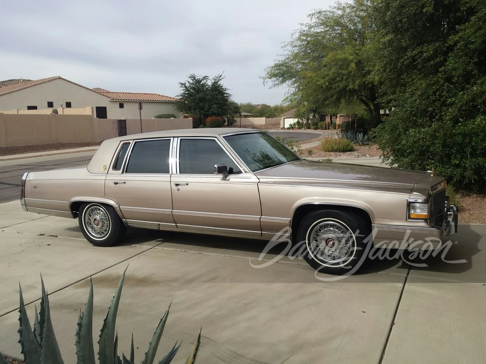 1990 Cadillac Brougham - Image 7 of 27