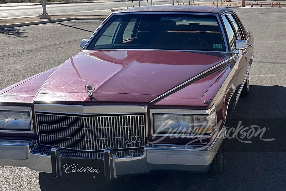 1990 Cadillac Brougham - Image 6 of 12