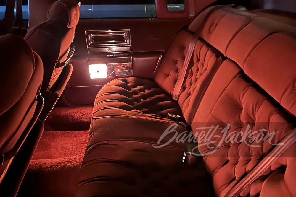 1990 Cadillac Brougham - Image 7 of 12