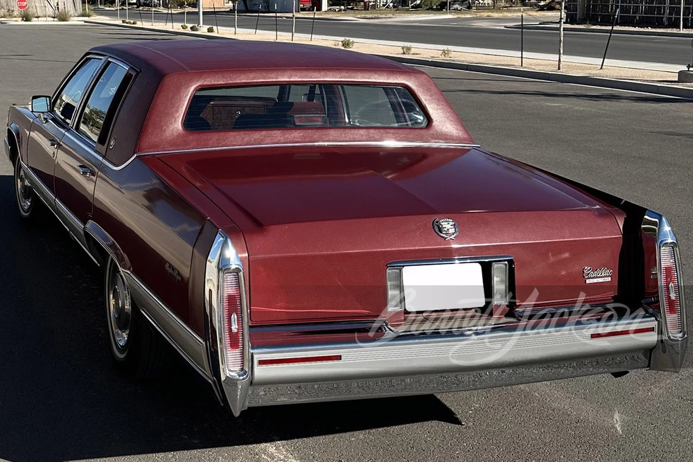 1990 Cadillac Brougham - Image 11 of 12