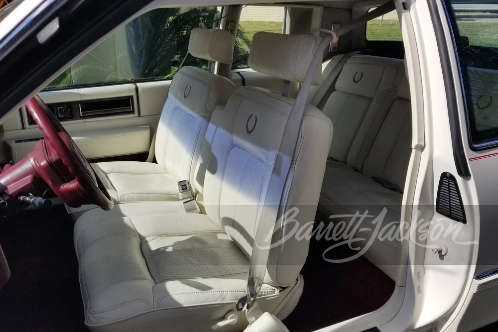 1990 Cadillac DeVille 6th Gen - Image 4 of 14