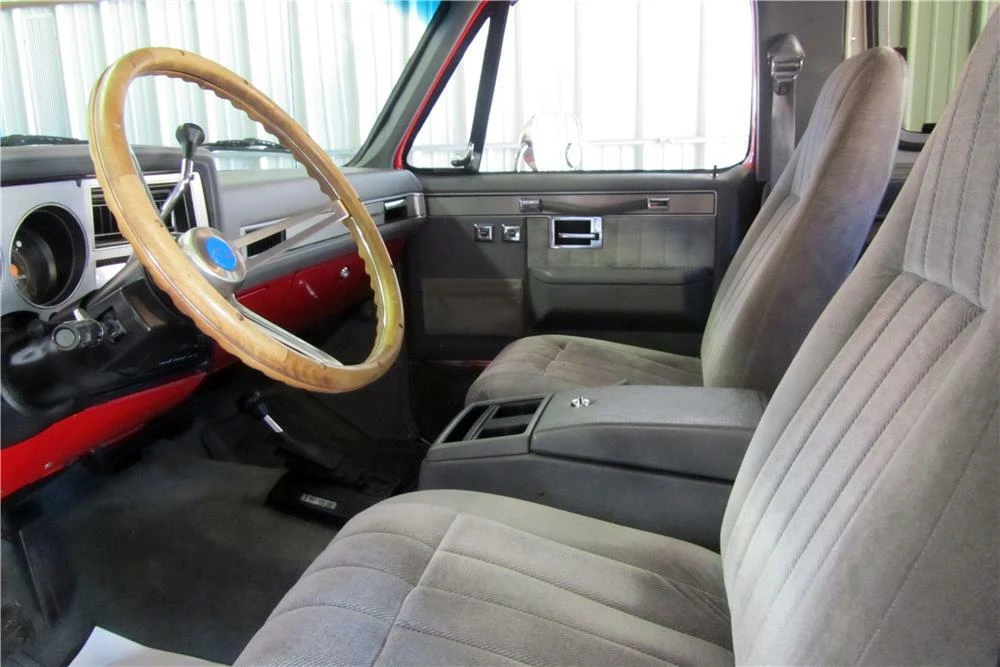 1990 Chevrolet K5 Blazer 2nd Gen - Image 3 of 4