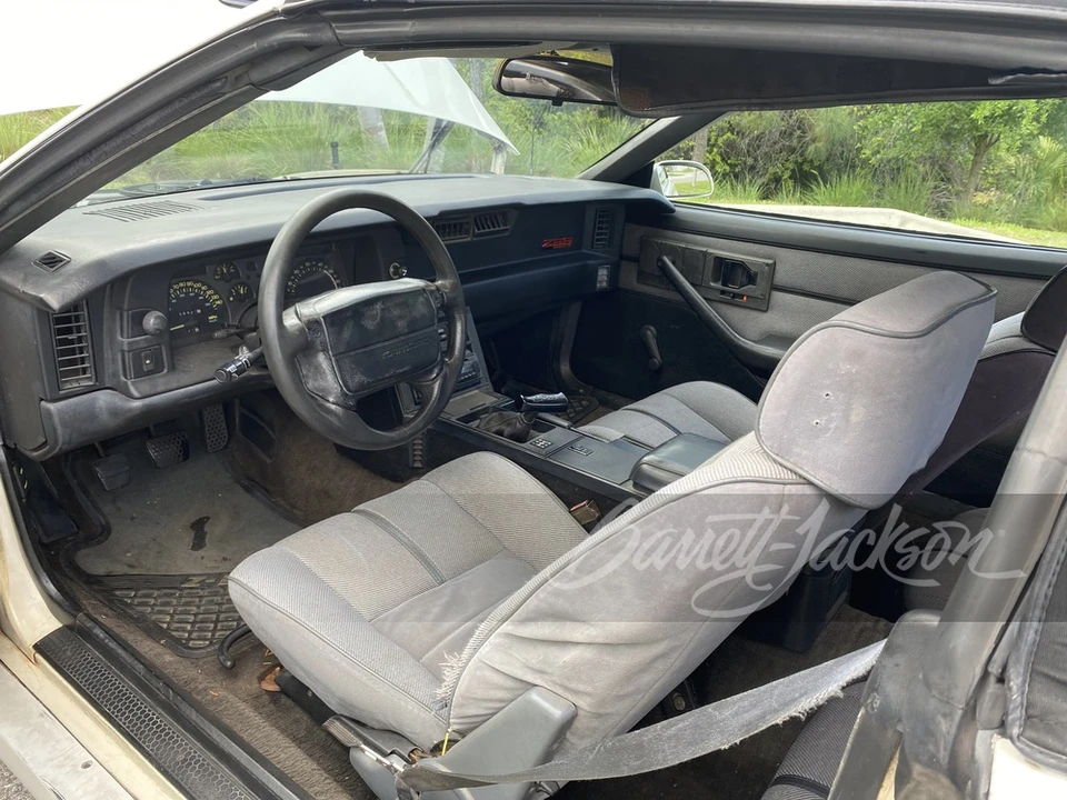 1990 Chevrolet Camaro 3rd Gen - Image 4 of 23