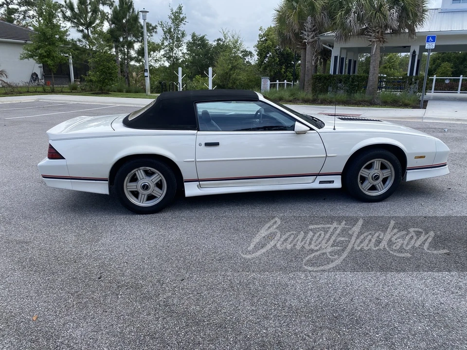 1990 Chevrolet Camaro 3rd Gen - Image 15 of 23