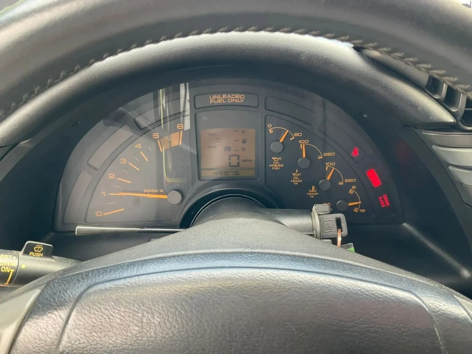 1990 Chevrolet Corvette C4 - Image 18 of 24