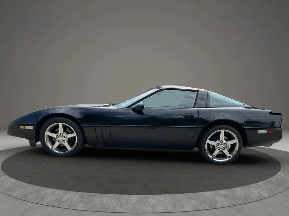 1990 Chevrolet Corvette C4 - Image 8 of 24