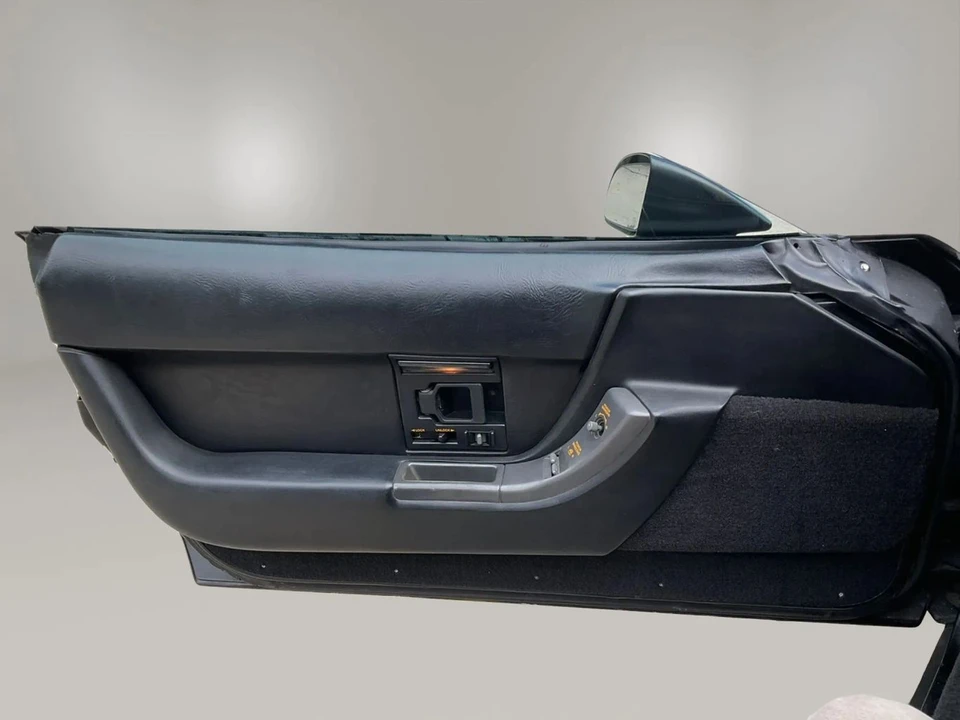 1990 Chevrolet Corvette C4 - Image 21 of 24