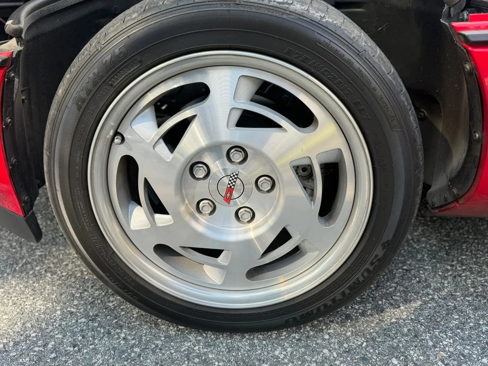 1990 Chevrolet Corvette C4 - Image 20 of 31