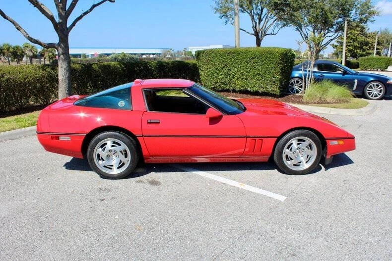 1990 Chevrolet Corvette C4 - Image 18 of 31