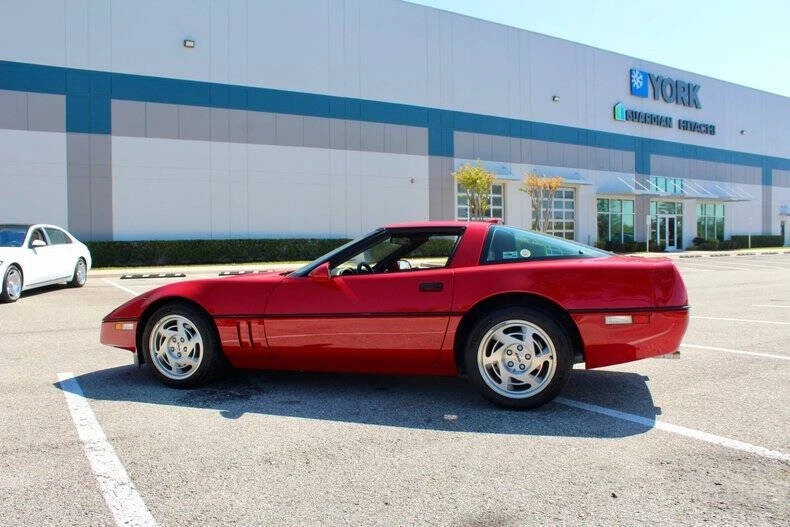 1990 Chevrolet Corvette C4 - Image 10 of 31