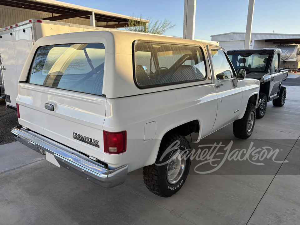 1990 Chevrolet K5 Blazer 2nd Gen - Image 2 of 7