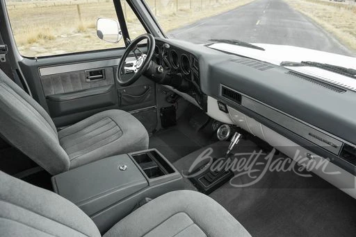 1990 Chevrolet K5 Blazer 2nd Gen - Image 9 of 11