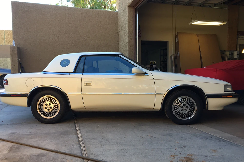 1990 Chrysler TC by Maserati - Image 7 of 7