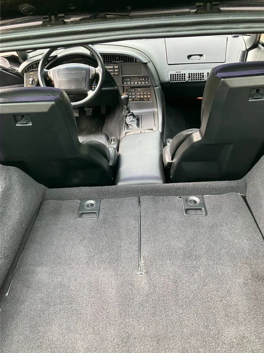 1990 Chevrolet Corvette C4 - Image 13 of 22