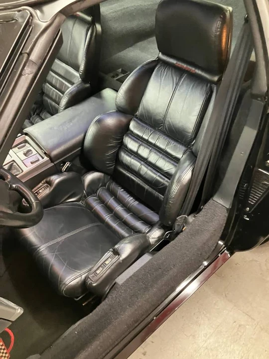 1990 Chevrolet Corvette C4 - Image 10 of 22