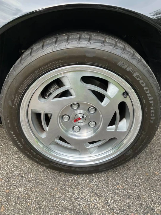 1990 Chevrolet Corvette C4 - Image 18 of 22